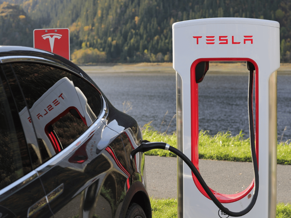 Tesla opladen - ElektrischeAutoReizen.nl